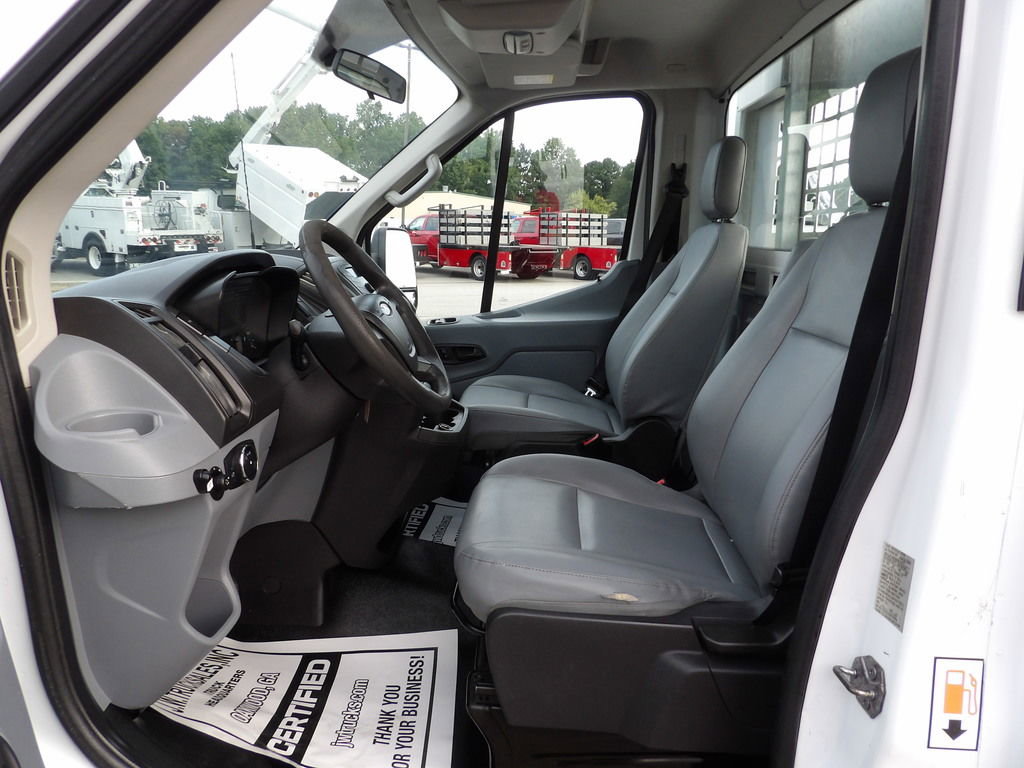 Used 2017 Ford Transit 250 138 RWD image 17