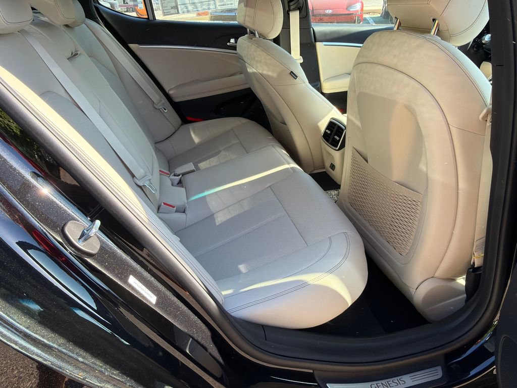 New 2026 Genesis G70 2.5T image 15