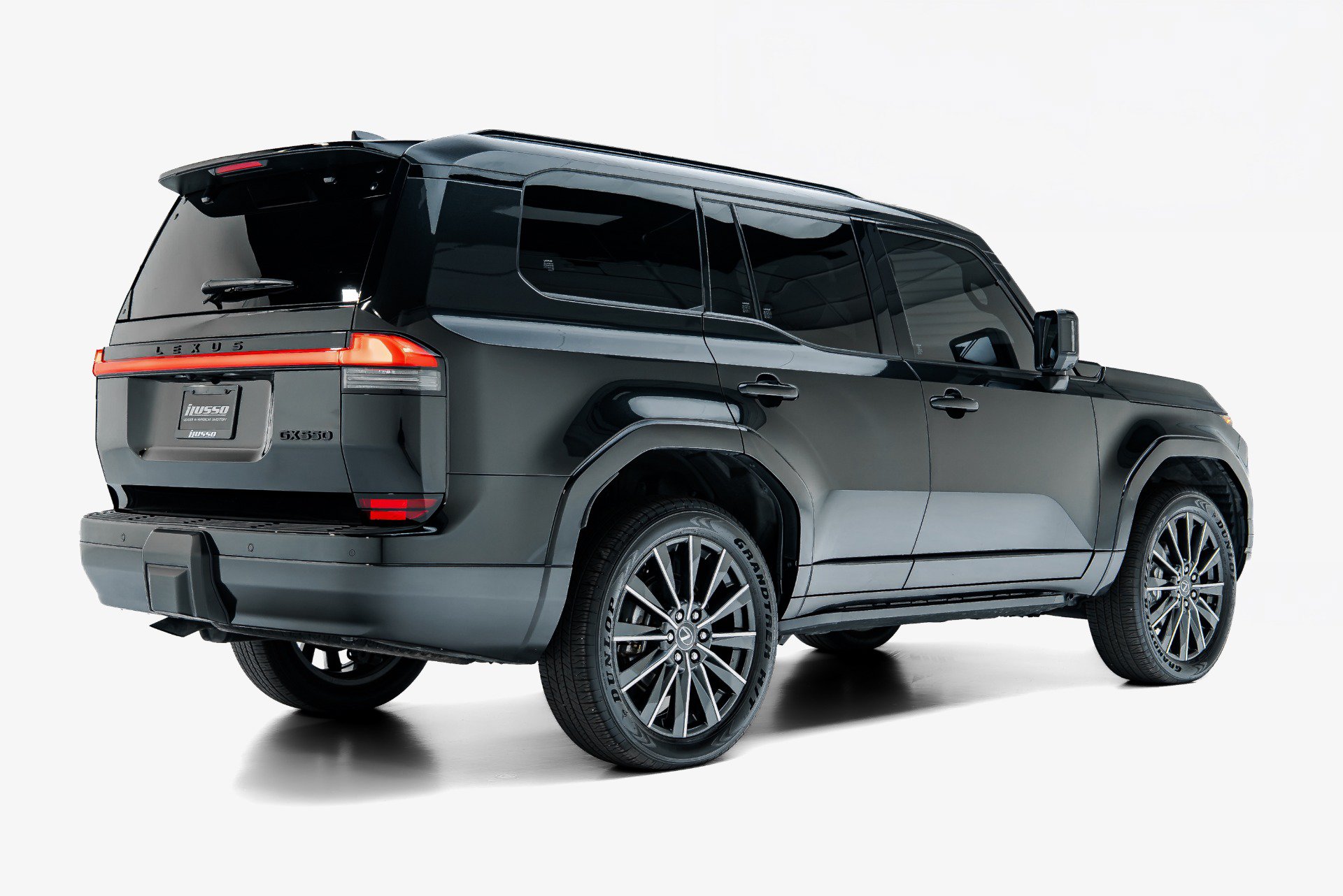 Used 2026 Lexus GX 550 w/ Accessory Package (2T) AWD/4WD image 2