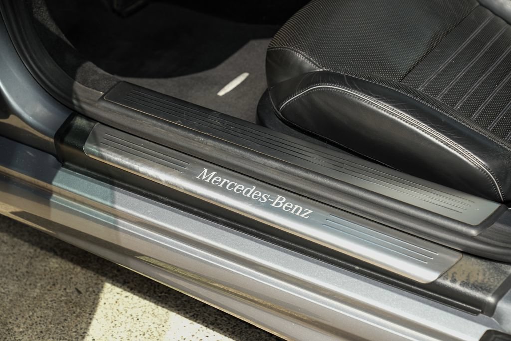 Used 2013 Mercedes-Benz SL 550 image 22