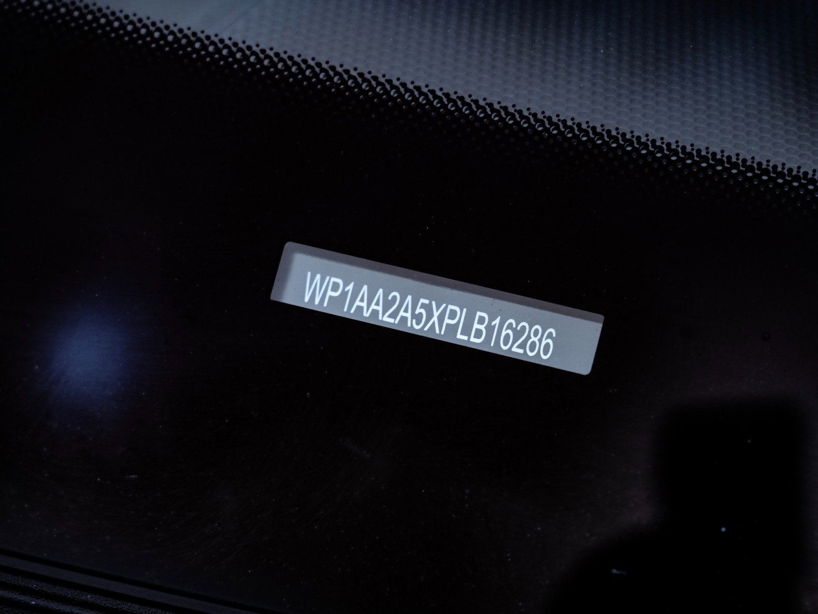 Certified 2023 Porsche Macan image 32