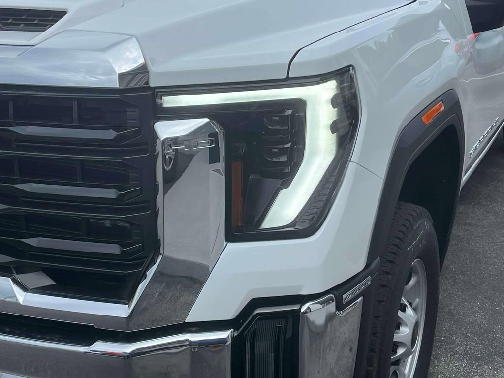 New 2025 GMC Sierra 2500 Pro w/ Convenience Package image 9