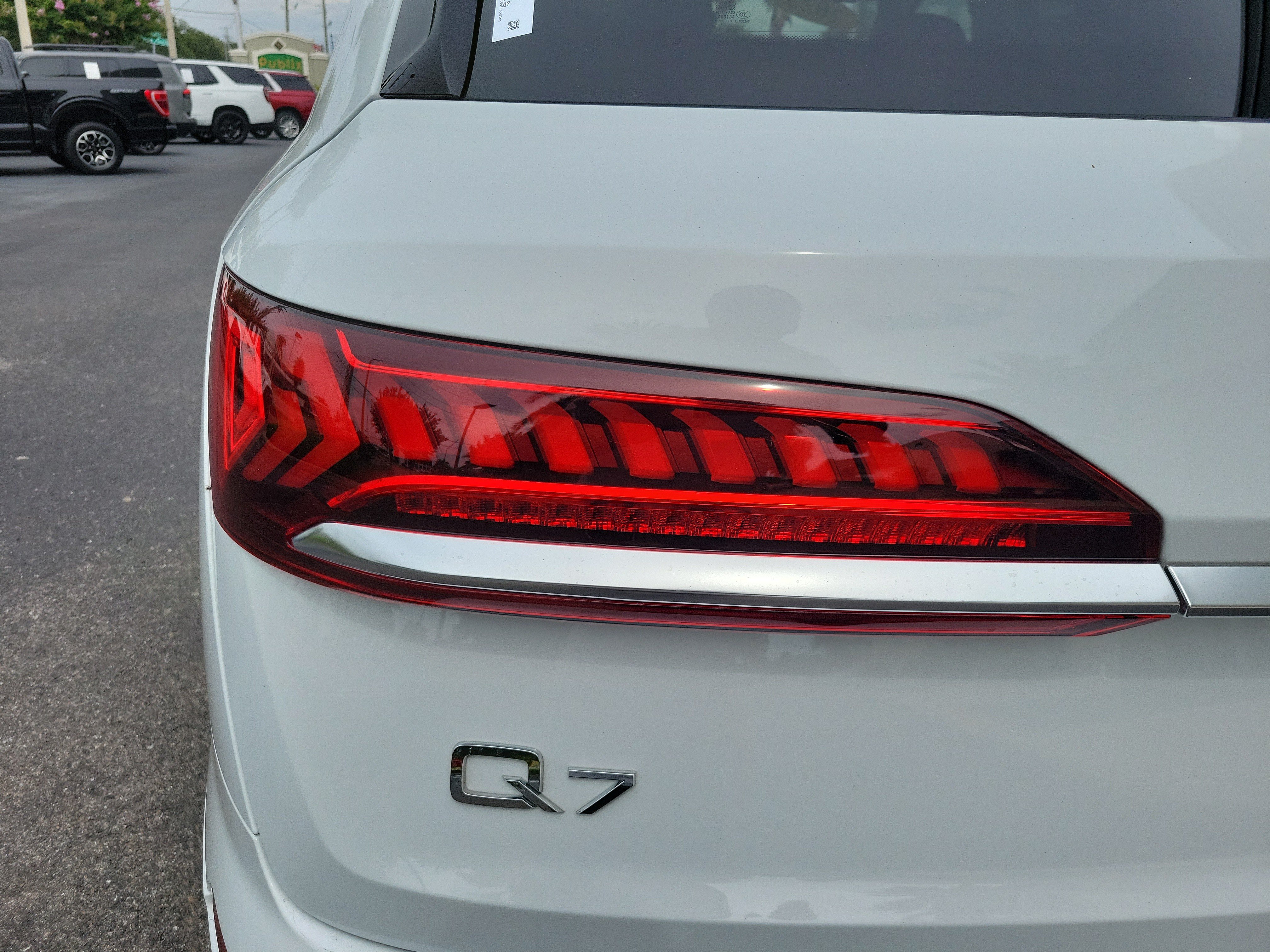 Used 2023 Audi Q7 3.0T Premium AWD/4WD image 10