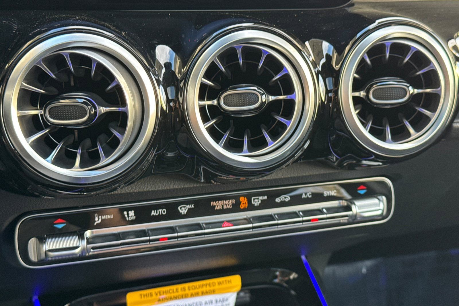 New 2026 Mercedes-Benz GLB 250 image 19