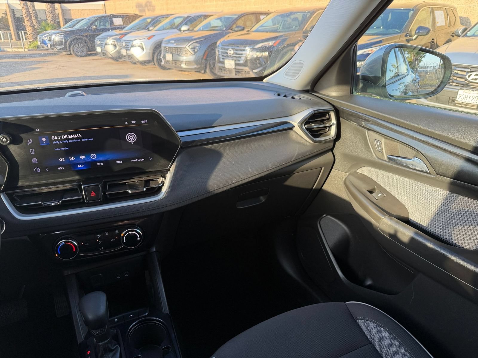 Used 2025 Chevrolet TrailBlazer LT FWD image 34