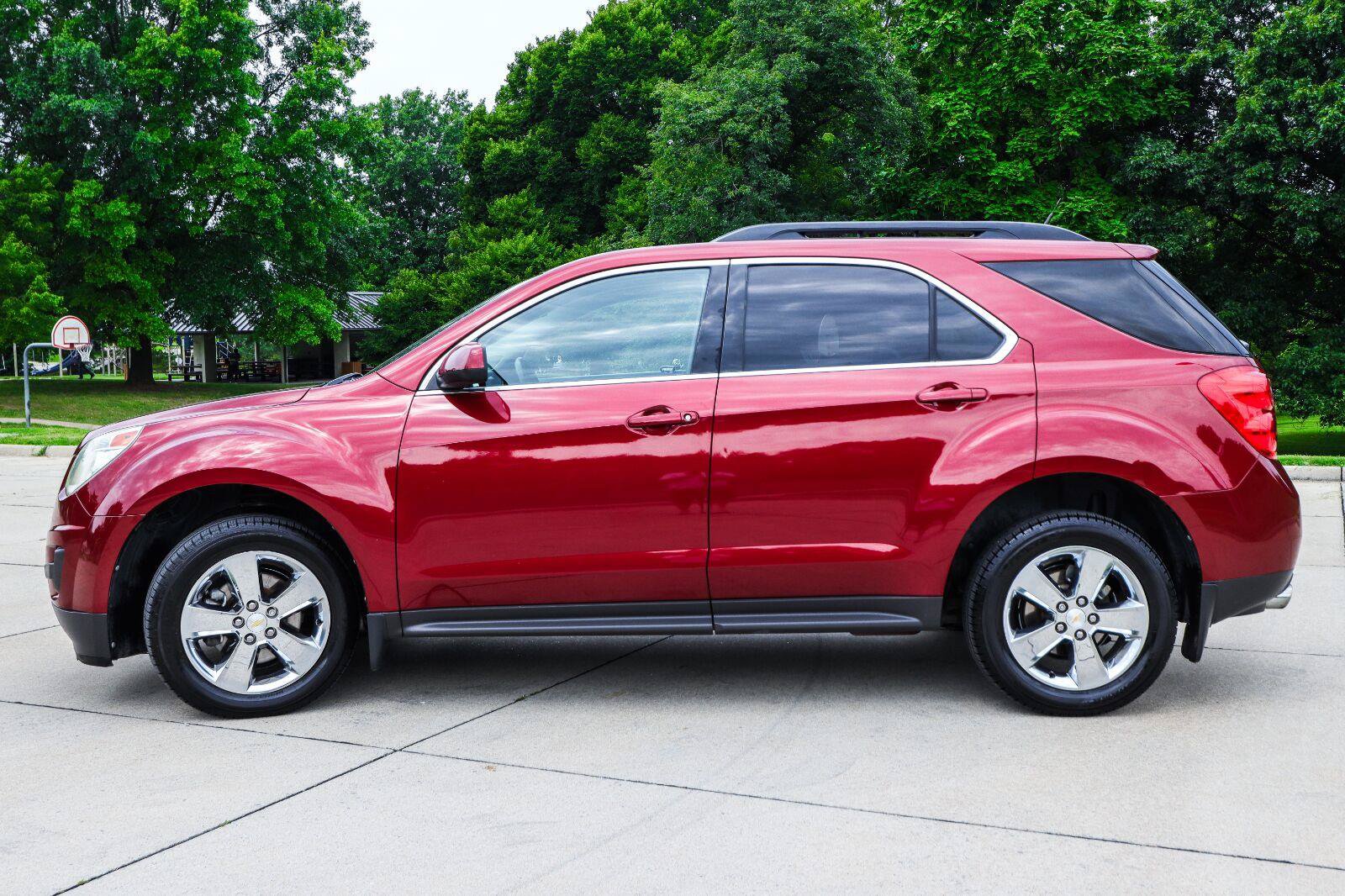 Used 2012 Chevrolet Equinox LT w/ All-Star Package AWD/4WD image 3