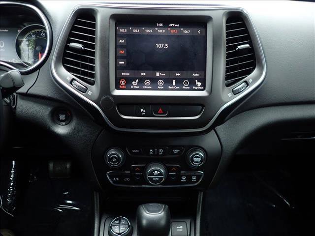 Used 2019 Jeep Cherokee Trailhawk w/ Cold Weather Group AWD/4WD image 16