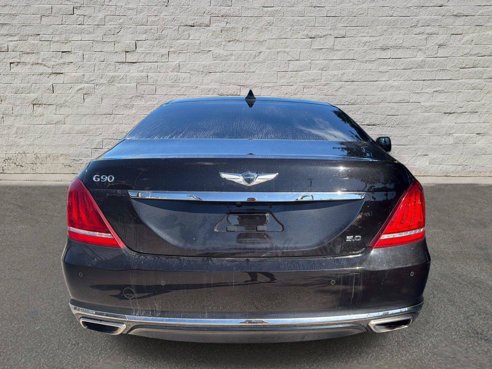 Used 2019 Genesis G90 5.0 Ultimate RWD image 4