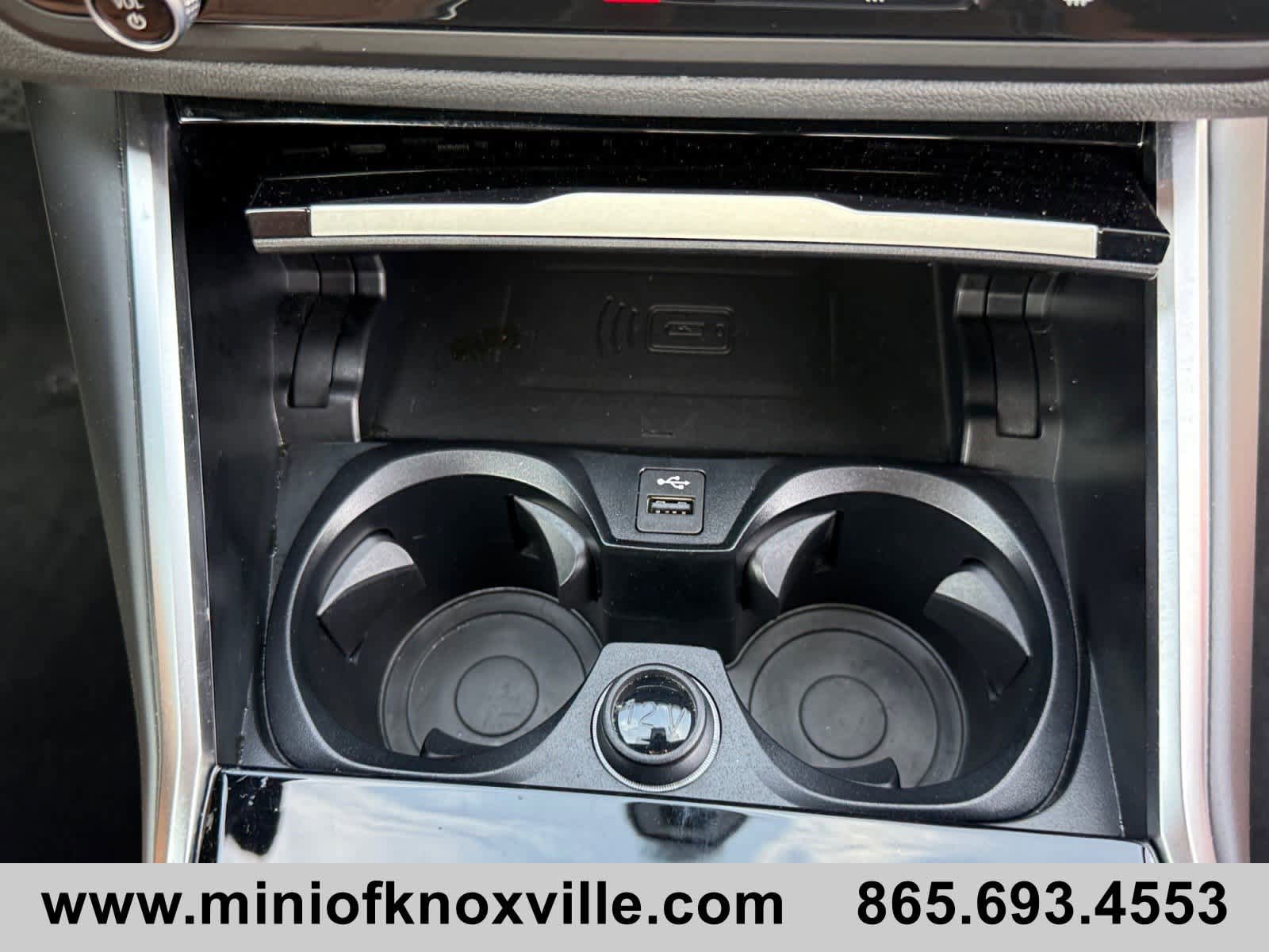 Used 2024 BMW 230i Coupe w/ Premium Package image 17
