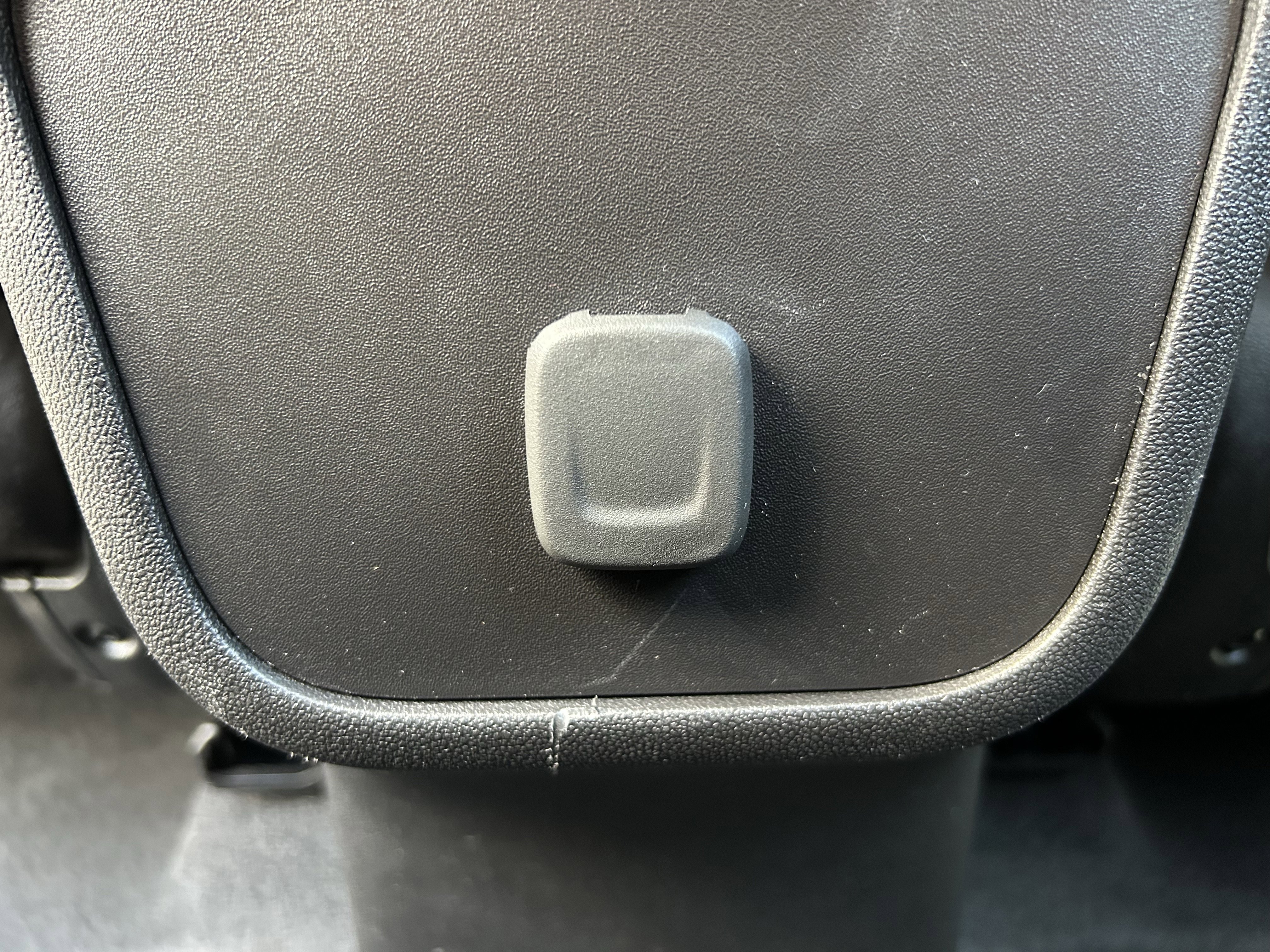 Used 2018 Chevrolet Equinox LT FWD image 21