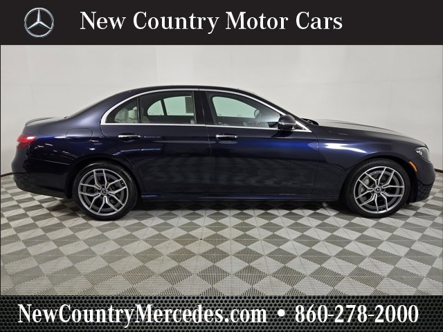 Used 2022 Mercedes-Benz E 450 4MATIC Sedan image 2