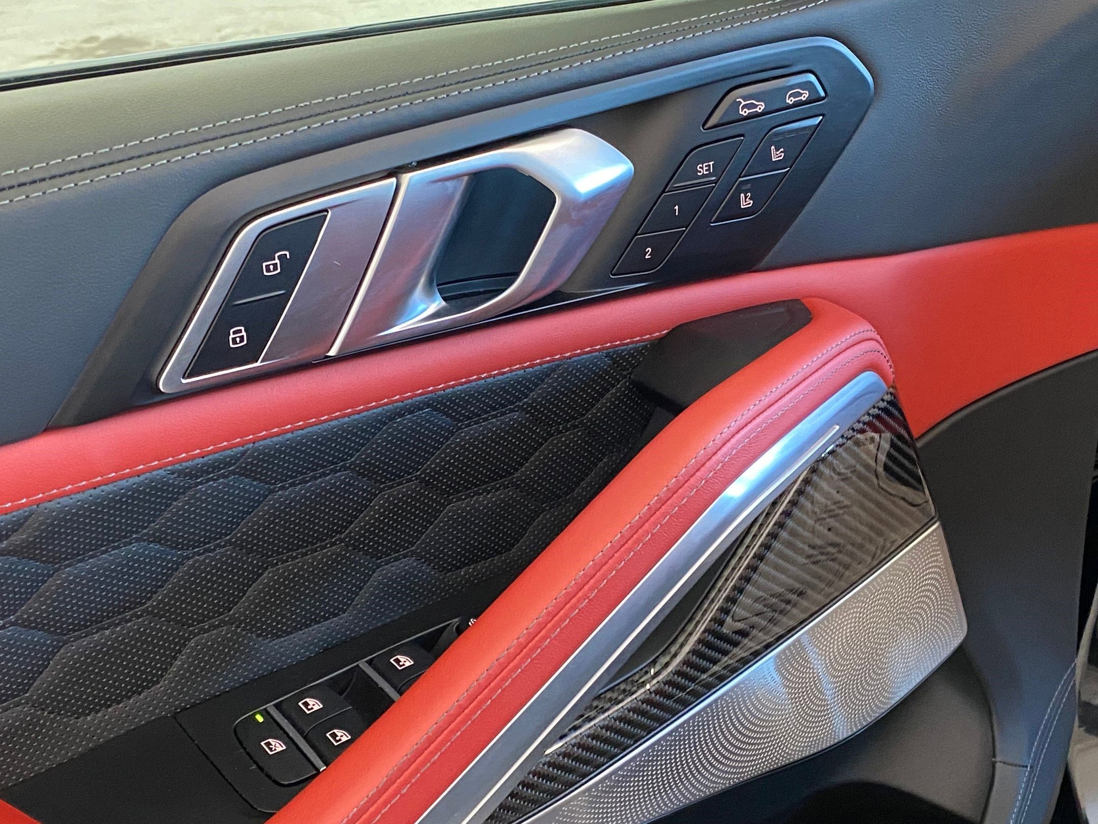 Used 2026 BMW X6 M Competition w/ Executive Package image 24