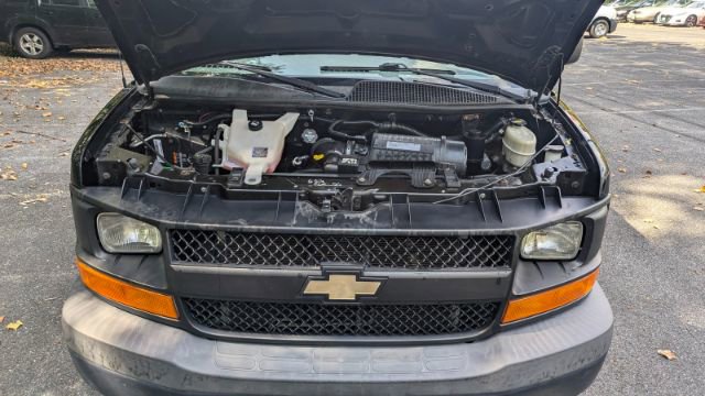 Used 2017 Chevrolet Express 2500 Work Van image 40