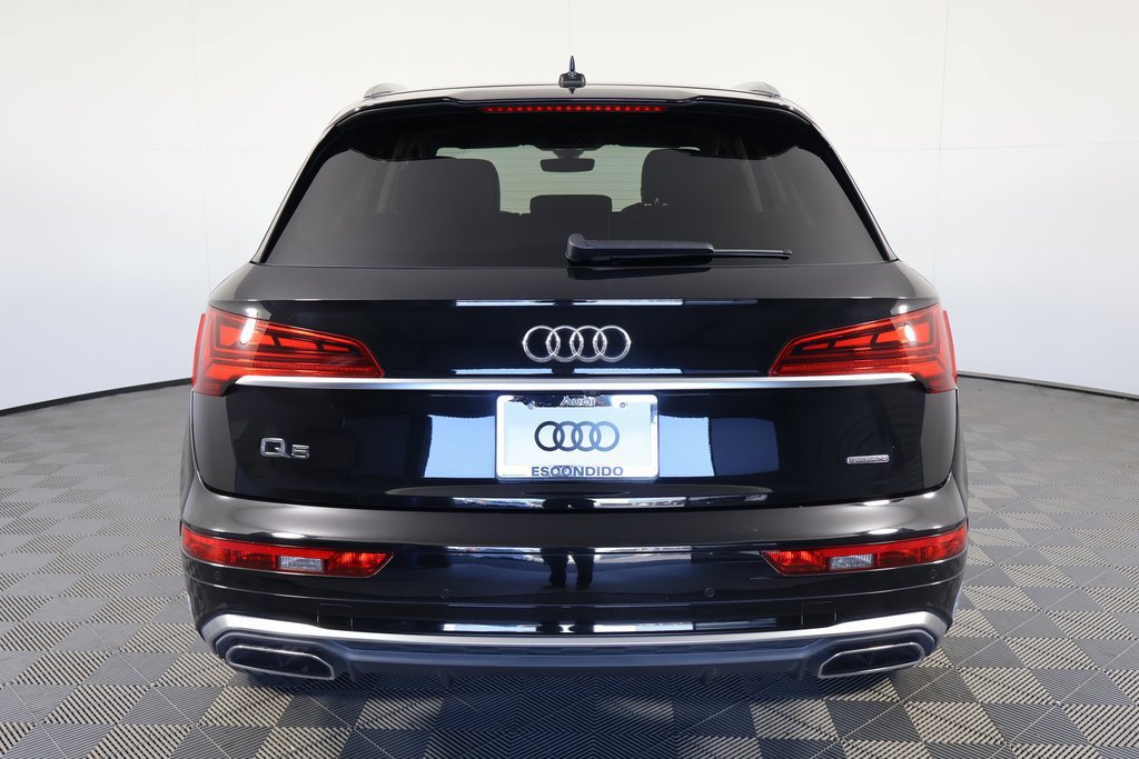 Used 2022 Audi Q5 e Premium w/ Convenience Package AWD/4WD image 5