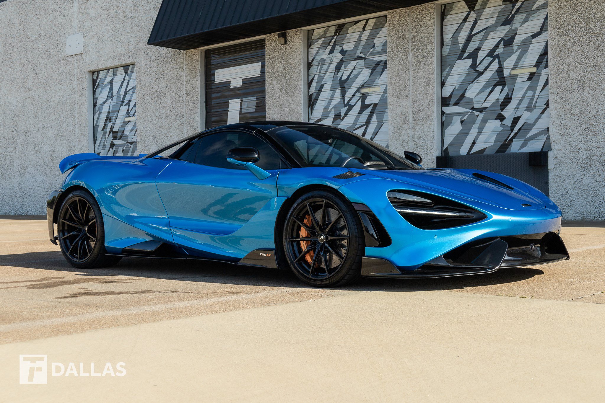 Used 2022 McLaren 765LT RWD image 18