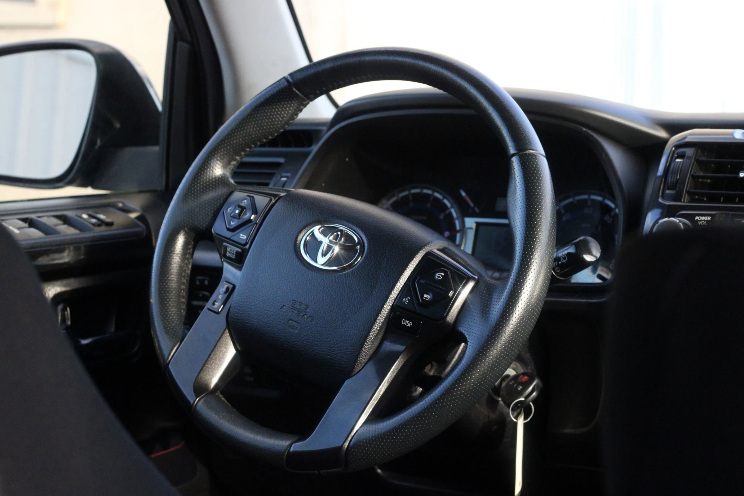 Used 2019 Toyota 4Runner 4WD image 14