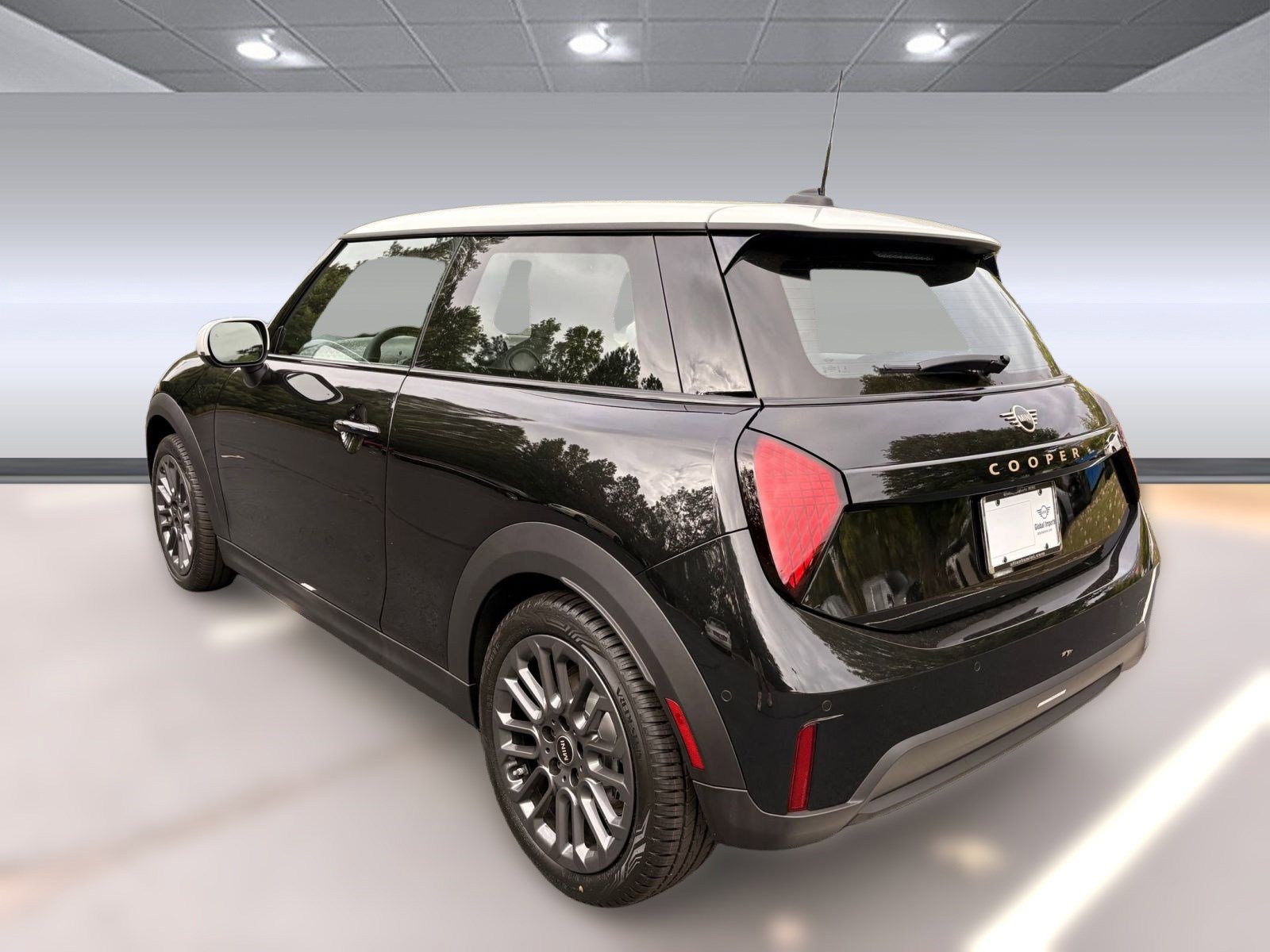 New 2026 MINI Cooper 2-Door Hardtop image 3