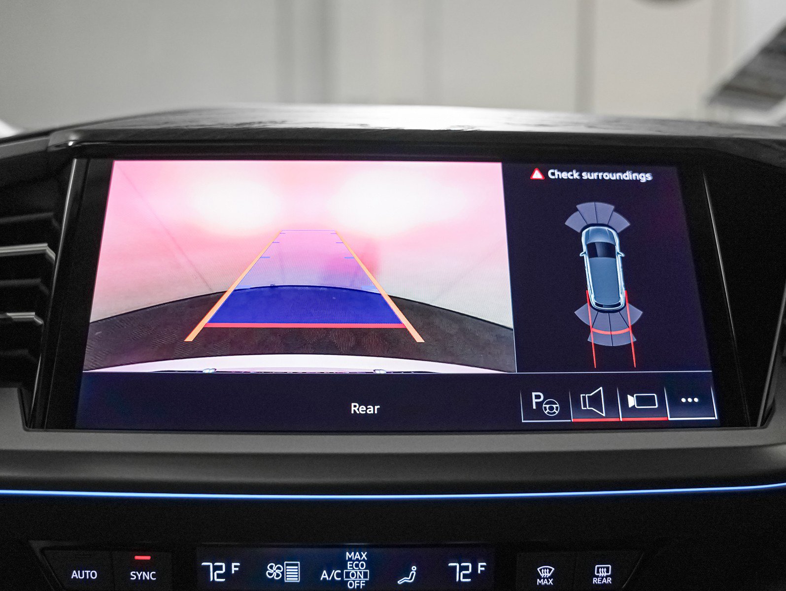 Certified 2024 Audi Q4 e-tron Premium Plus image 21