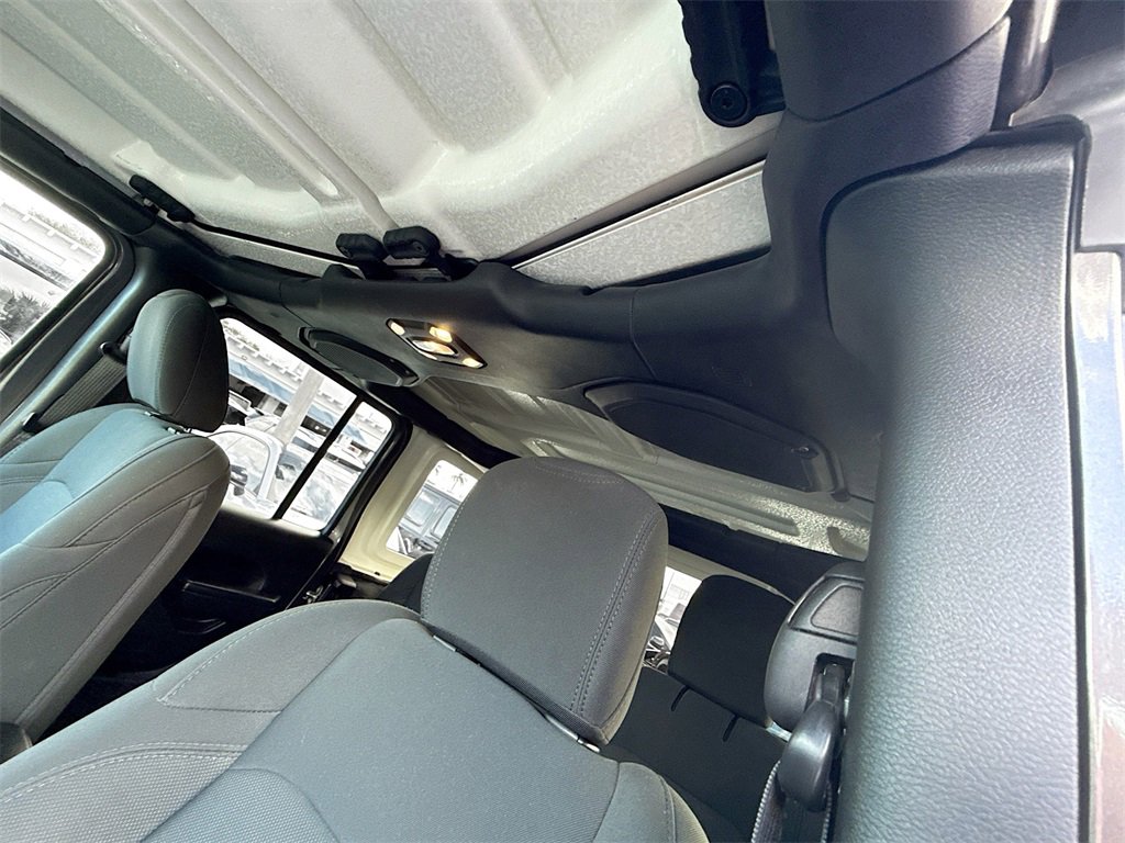 Used 2021 Jeep Wrangler Unlimited Sport image 19
