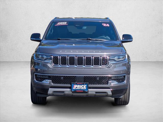 Used 2024 Jeep Wagoneer Series II w/ Flexible Seating Group RWD image 2