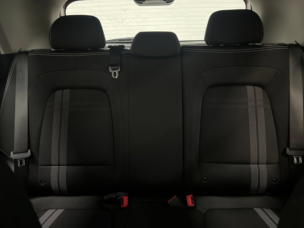 Used 2025 Hyundai Venue SEL FWD image 27