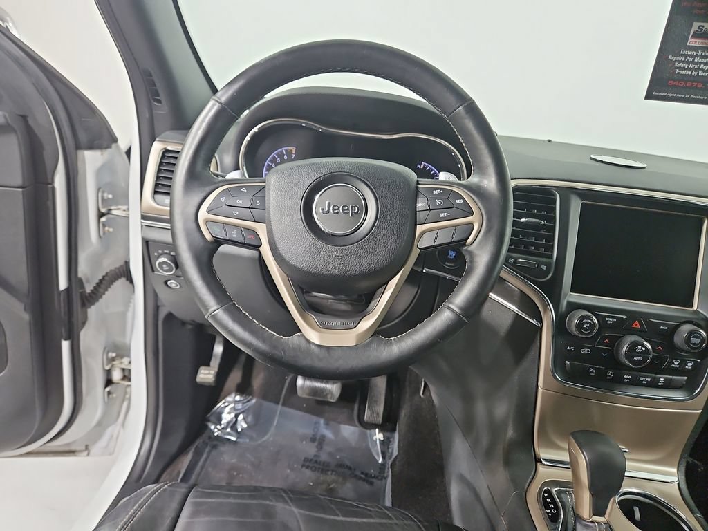 Used 2016 Jeep Grand Cherokee Limited AWD/4WD image 14