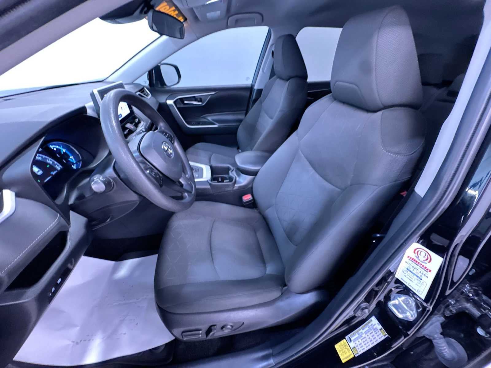 Used 2024 Toyota RAV4 XLE AWD/4WD image 14