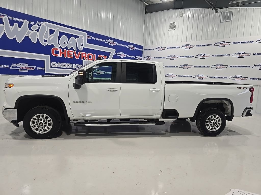 Used 2025 Chevrolet Silverado 2500 LT w/ Convenience Package image 5