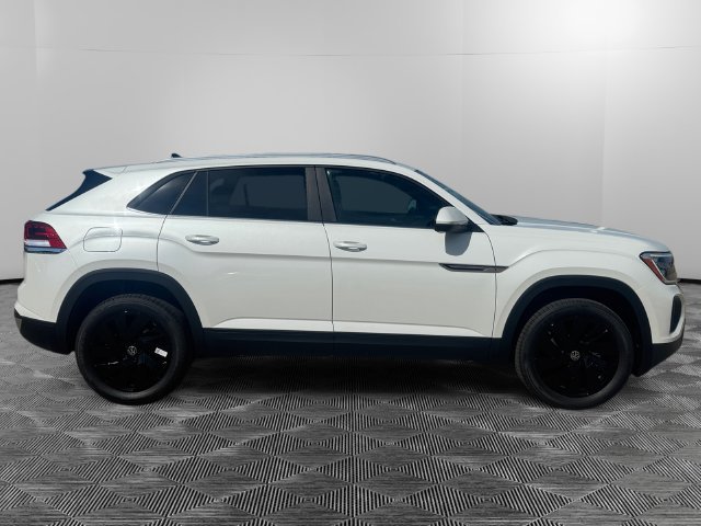 New 2026 Volkswagen Atlas Cross Sport SE FWD image 6