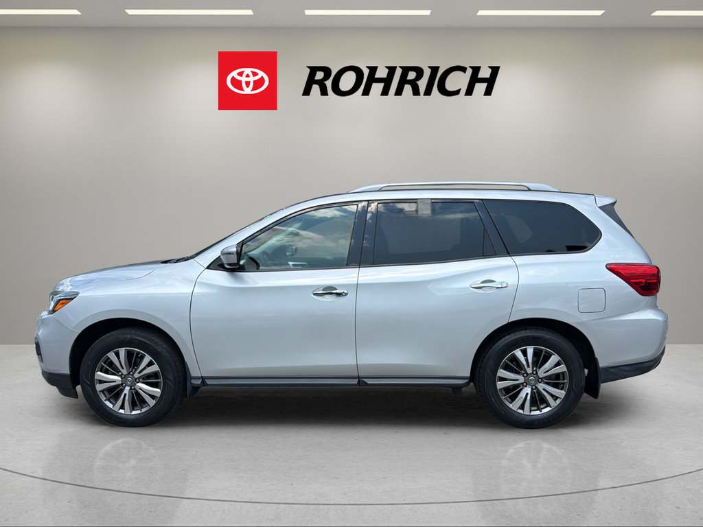 Used 2019 Nissan Pathfinder S AWD/4WD image 9