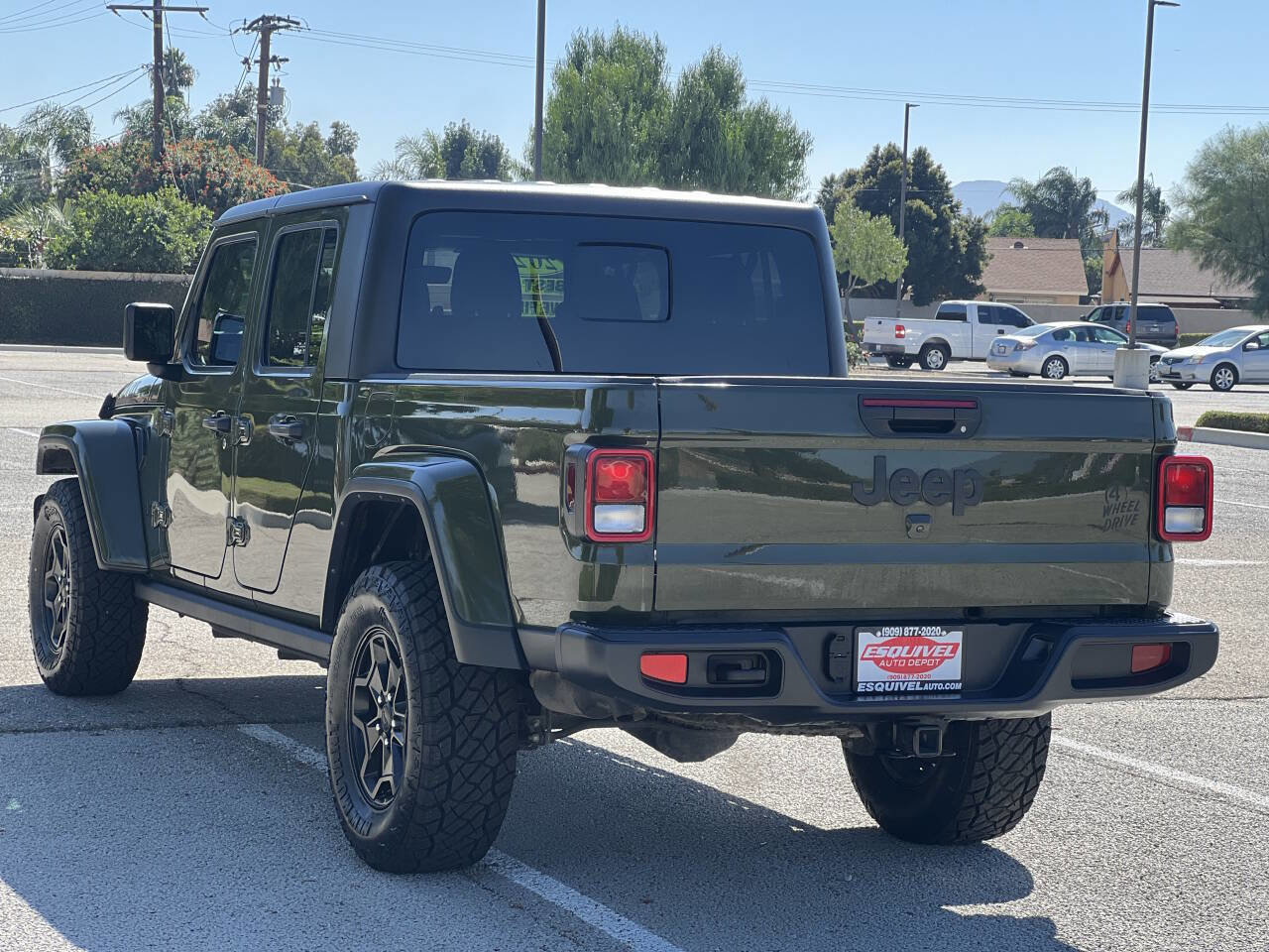 Used 2021 Jeep Gladiator Sport image 10