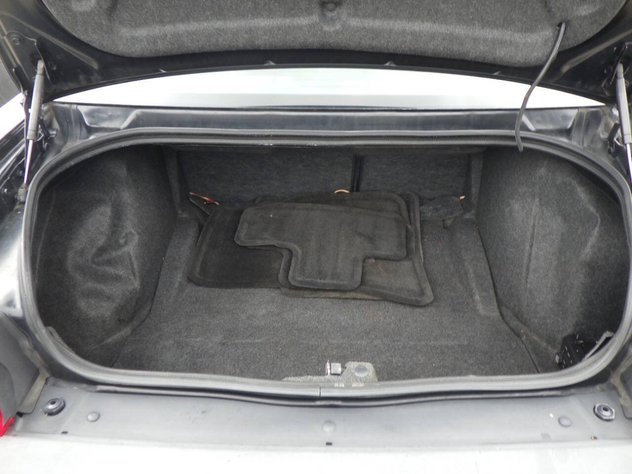 Used 2012 Dodge Challenger SXT Plus RWD image 27