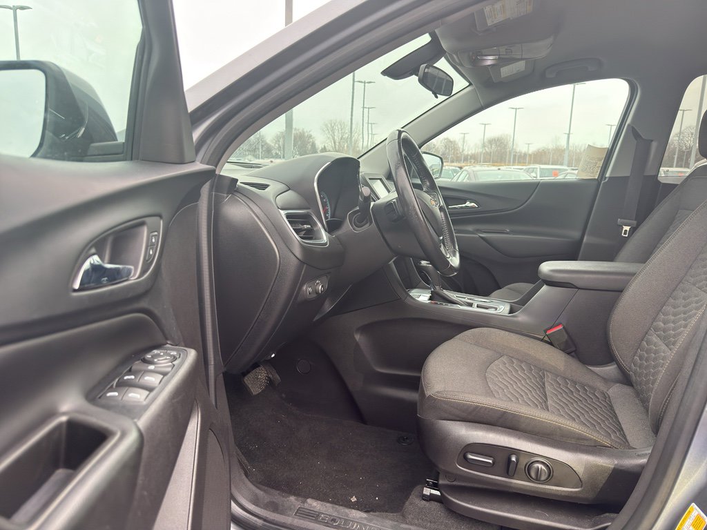 Used 2018 Chevrolet Equinox LT image 20