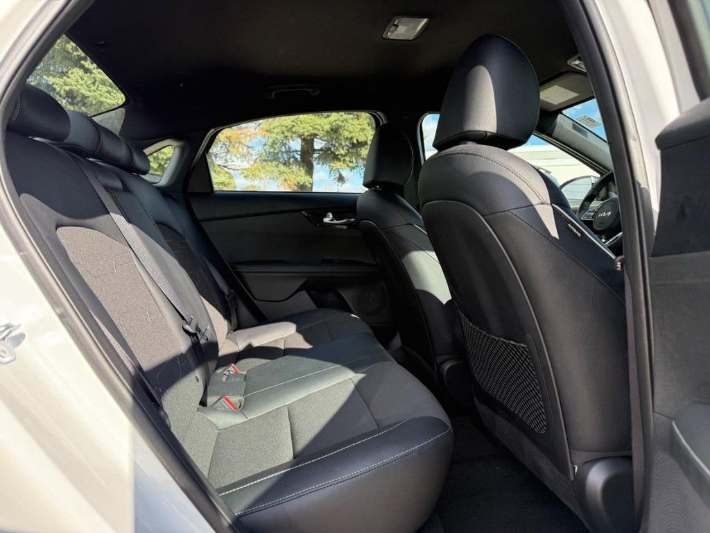 Used 2024 Kia Forte GT-Line image 10