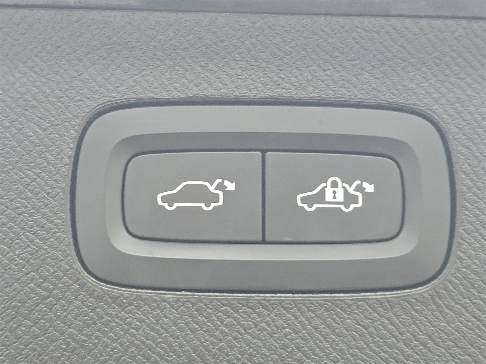 Used 2022 Volvo XC90 T6 Inscription image 16