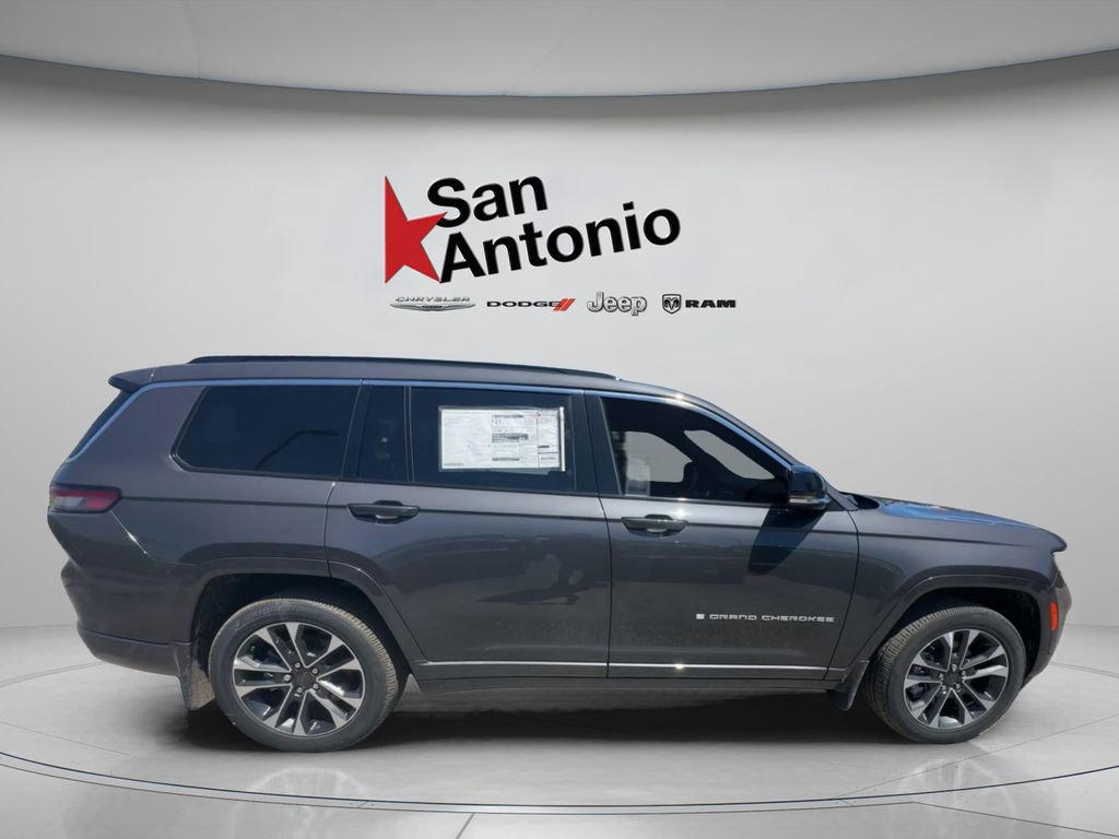 New 2025 Jeep Grand Cherokee L Overland w/ Trailer Tow Package AWD/4WD image 19