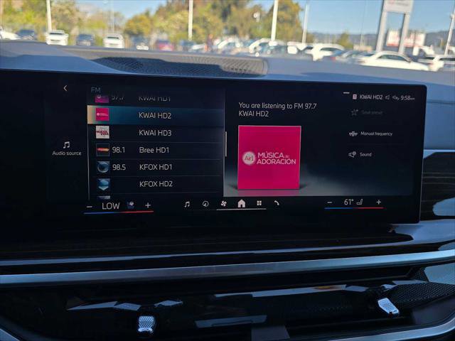 Used 2025 BMW X5 xDrive50e image 30