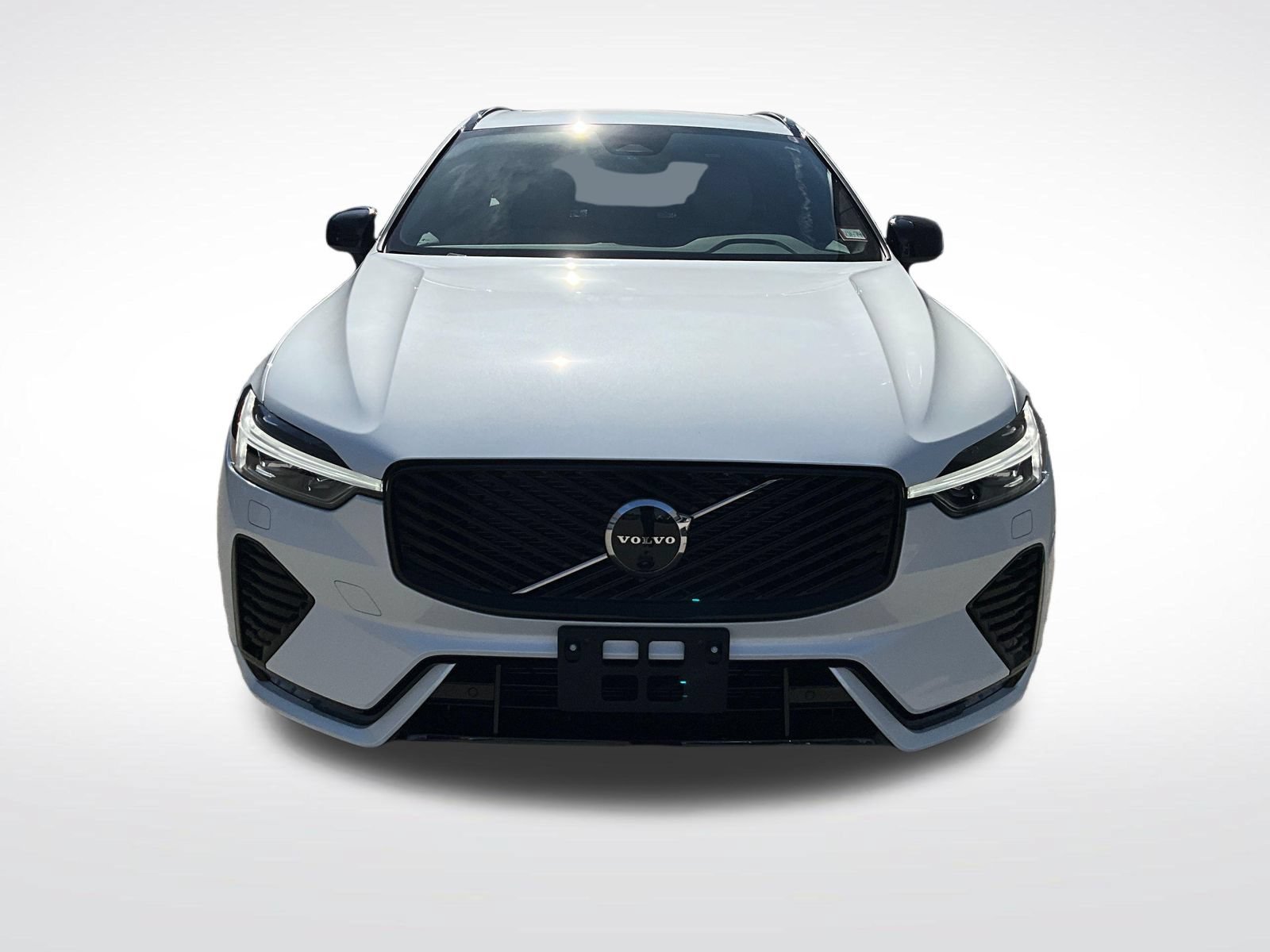 New 2026 Volvo XC60 B5 Plus w/ Climate Package AWD/4WD image 8