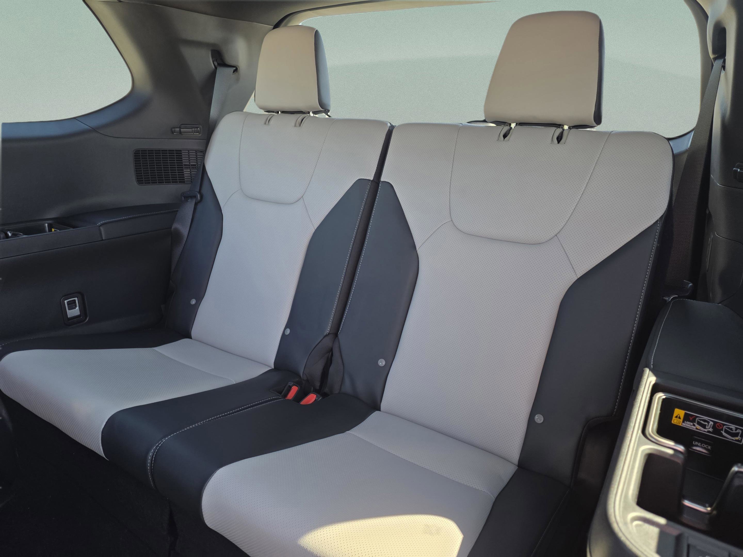 New 2026 Lexus TX 500h AWD image 26