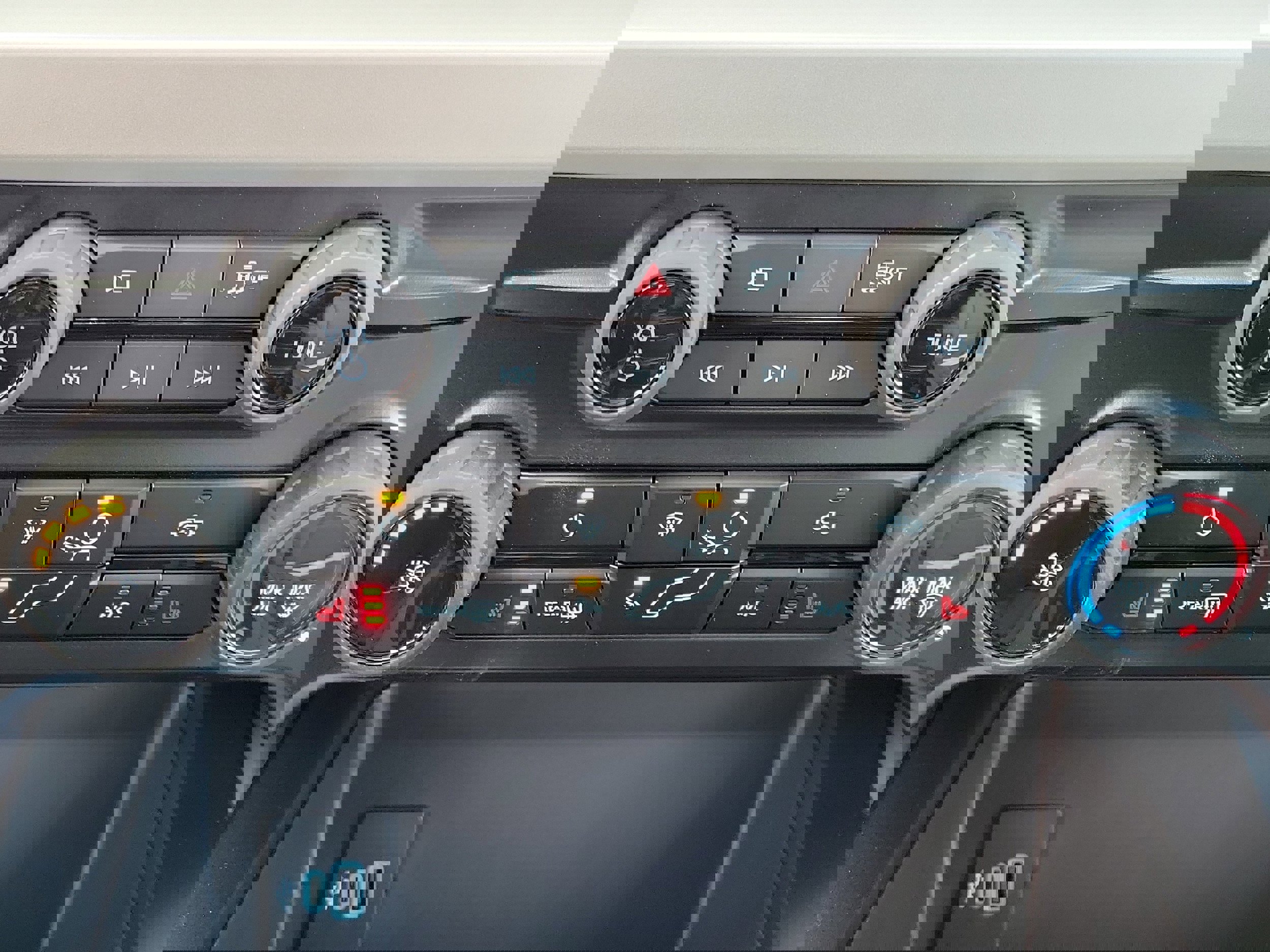 New 2026 Ford F350 XLT w/ XLT Premium Package image 28