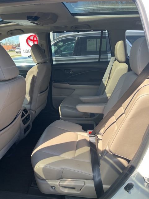 Used 2019 Honda Pilot Elite image 11