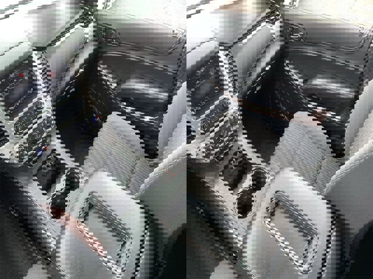 Used 2015 GMC Yukon SLE w/ Convenience Package image 13