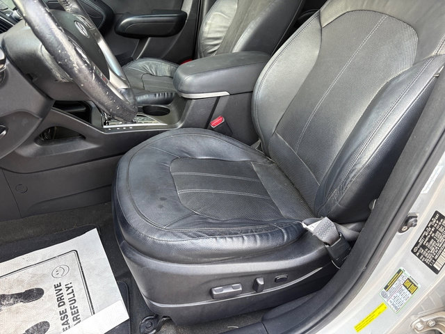 Used 2012 Hyundai Tucson Limited FWD image 12