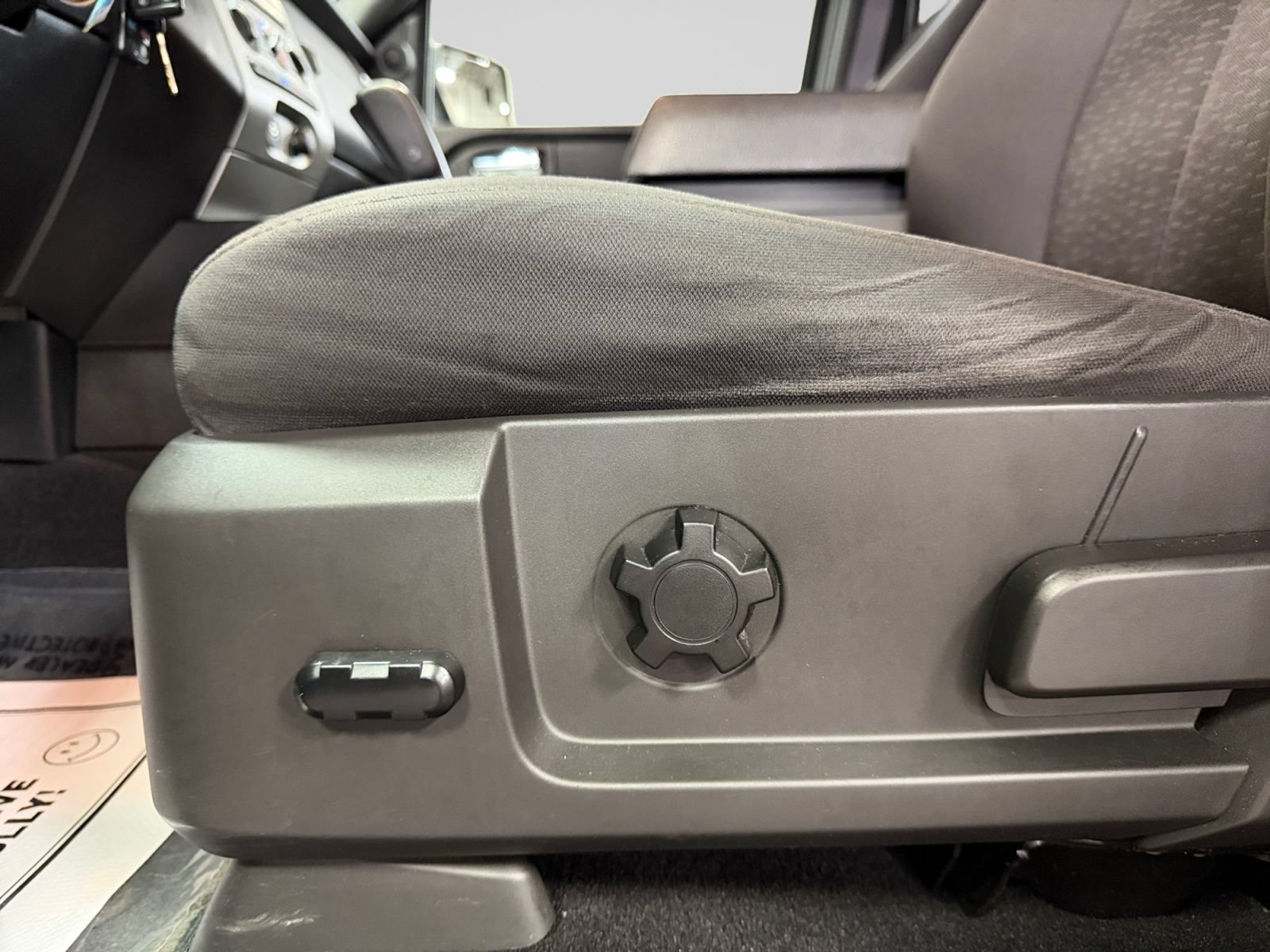 Used 2008 Ford Expedition XLT AWD/4WD image 39