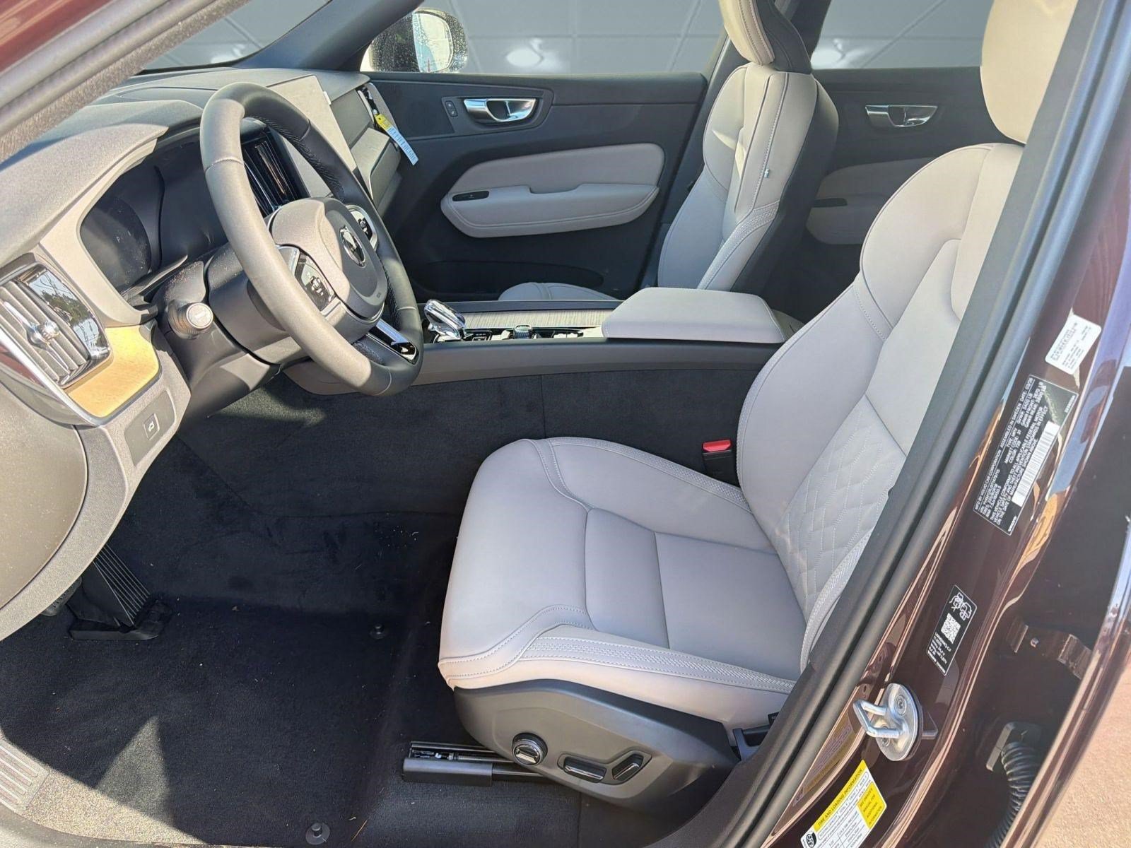 New 2026 Volvo XC60 B5 Core w/ Climate Package AWD/4WD image 5