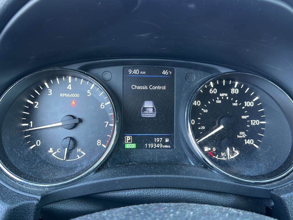 Used 2020 Nissan Rogue SV image 5