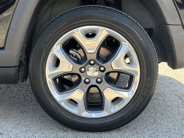 Used 2021 Jeep Compass Limited w/ Sun and Sound Group AWD/4WD image 11