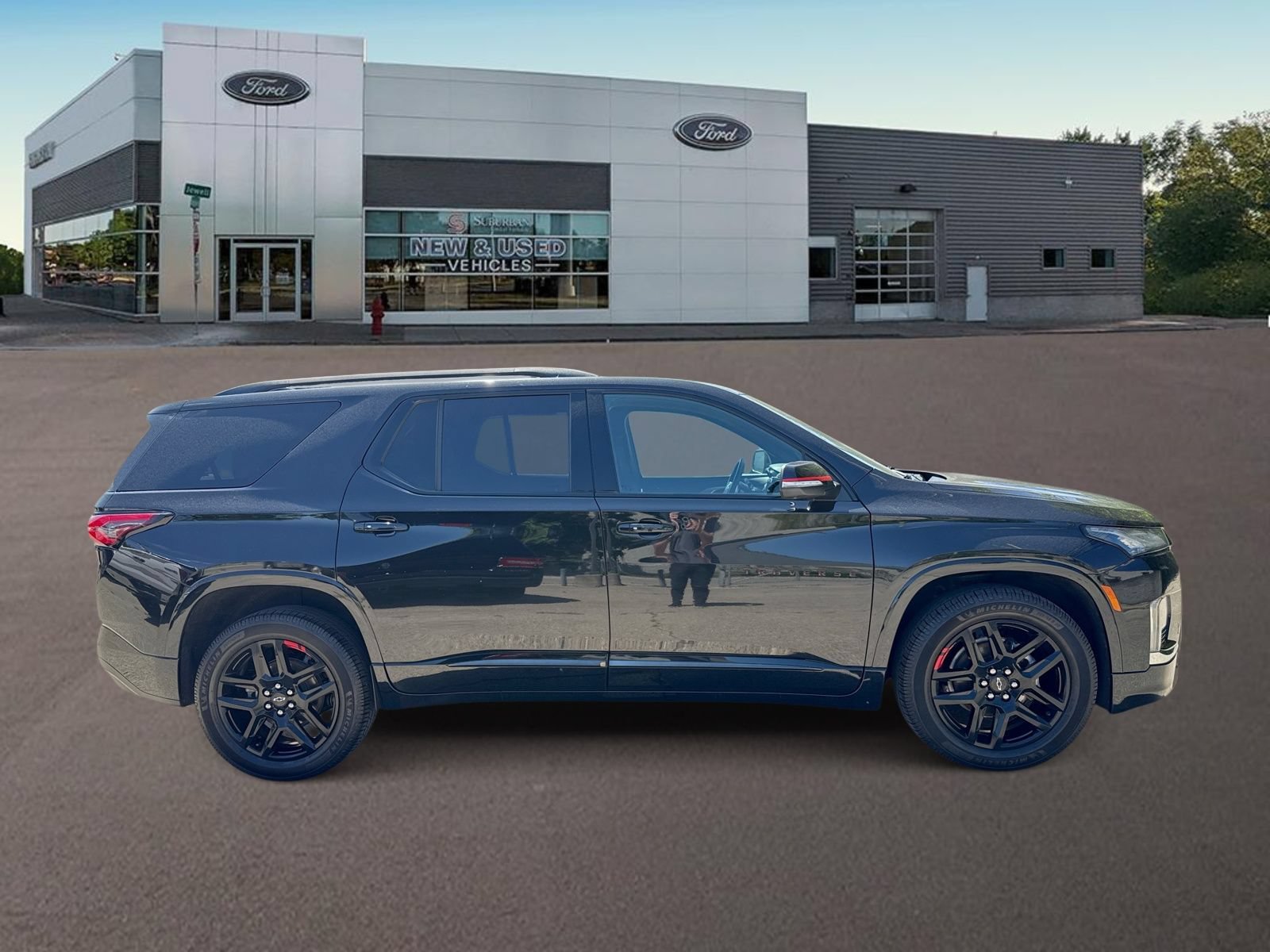 Used 2022 Chevrolet Traverse Premier w/ Redline Edition AWD/4WD image 12