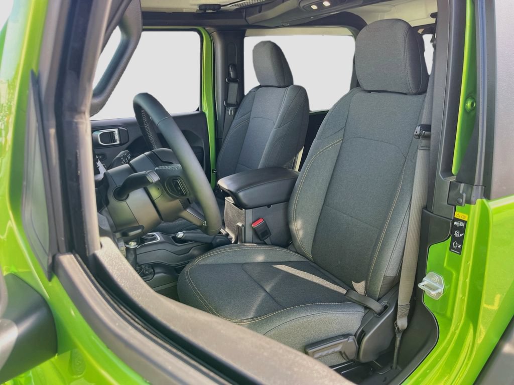 Certified 2026 Jeep Wrangler Sport AWD/4WD image 20