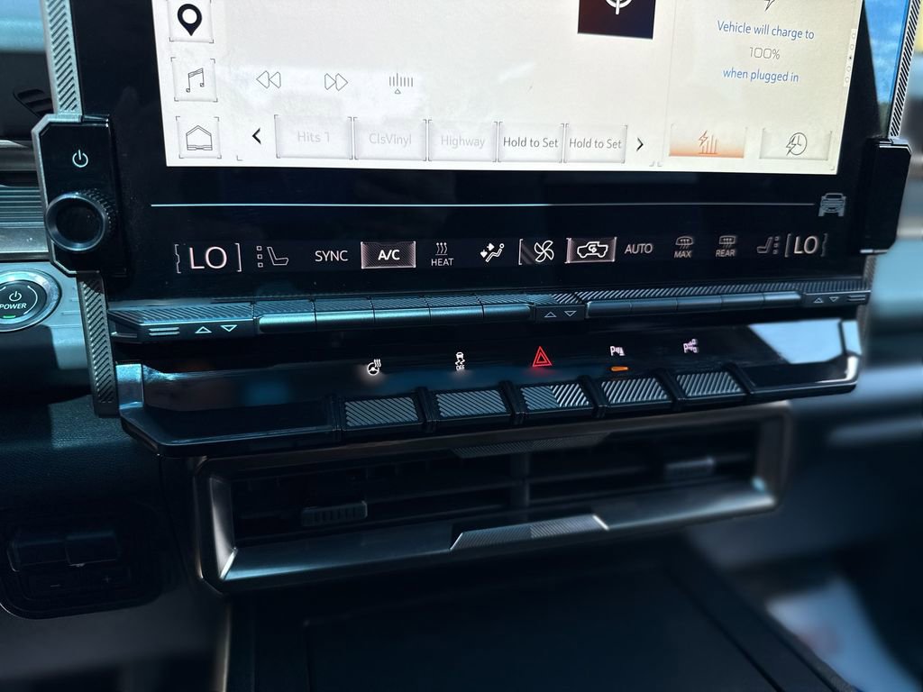 Used 2024 GMC Hummer EV 3X w/ LPO, Illumination Package image 17